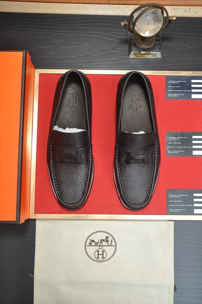 Men's shoes💰540💶[HERMES] (cowhide lining)🍀Italian top luxury🍀He does not pursue novel styles and gorgeous colors, but attracts the favor of successful men with his flawless, elegant and classic style. Formal leather shoes This very comfortable, simple and stable style allows you to easily match any style! The pattern is absolutely 1:1 refined from the original case, and we strive for excellence in materials, imported cowhide + cowhide lining💪💪💪extraordinary texture👍! .Code number: 38-45 (45 customized)